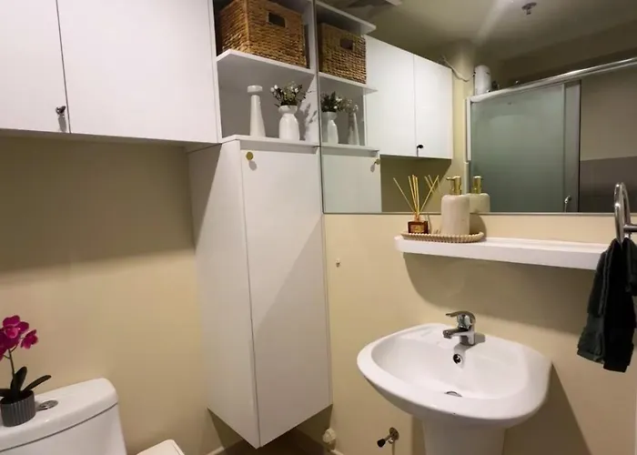 Apartment Private Unit In It Park
